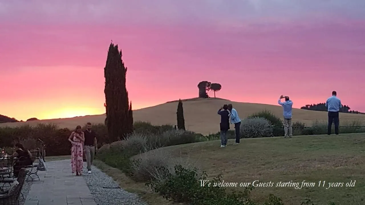 Relais Sant'Elena Bed and Breakfast Bibbona 2*,  Italien